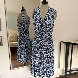 NEW Flattering Blue and White Ruched Dress 8